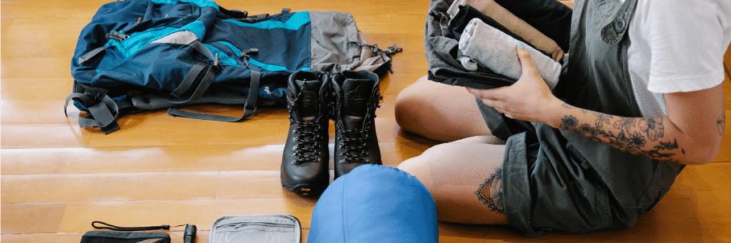 fall hiking packing list